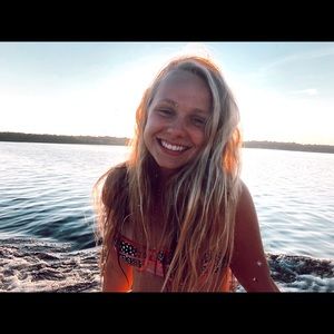 Meet your Posher, Lily